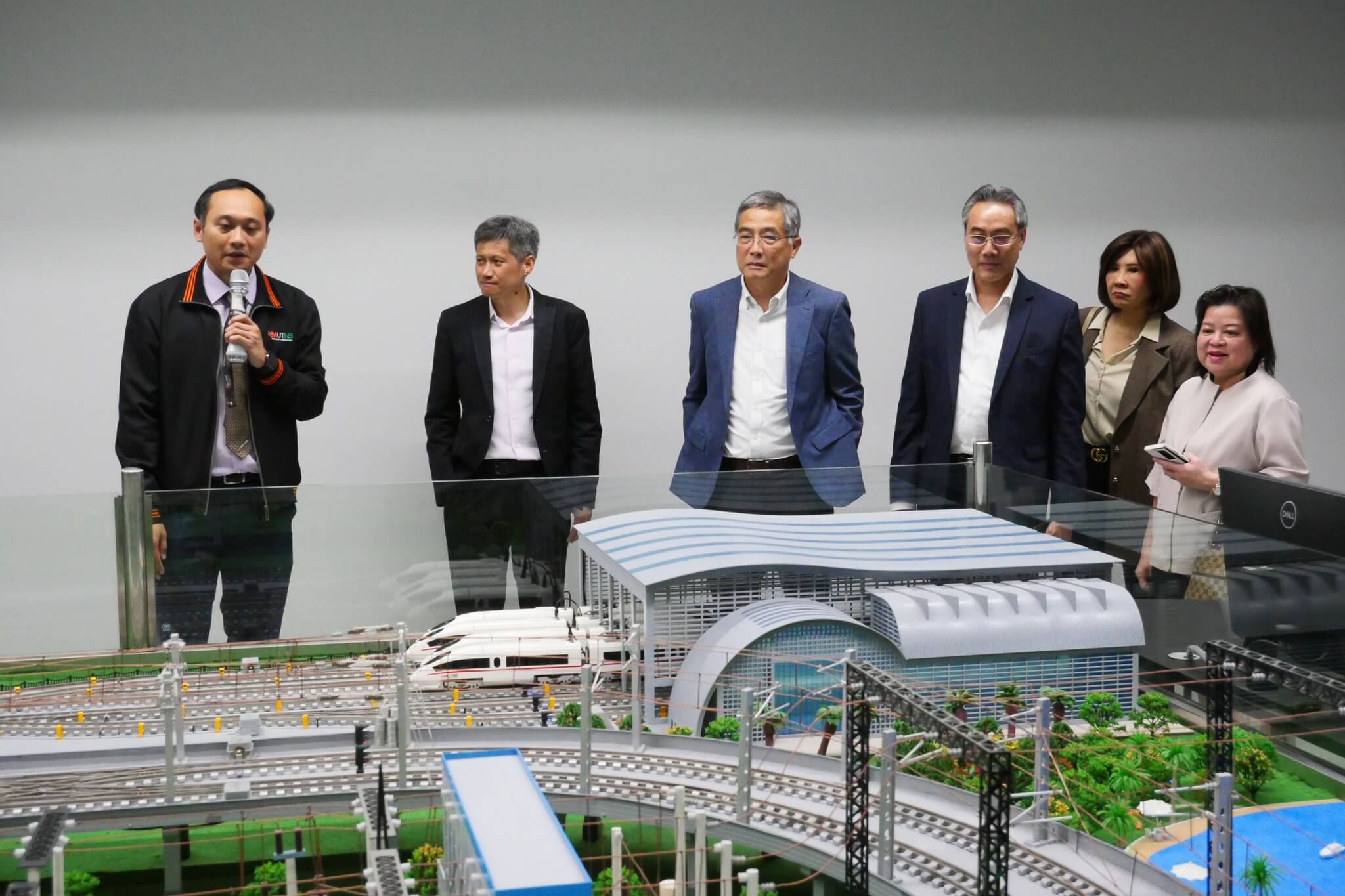 ภาพประกอบข่าว